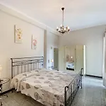 La Buraggia Apartment *